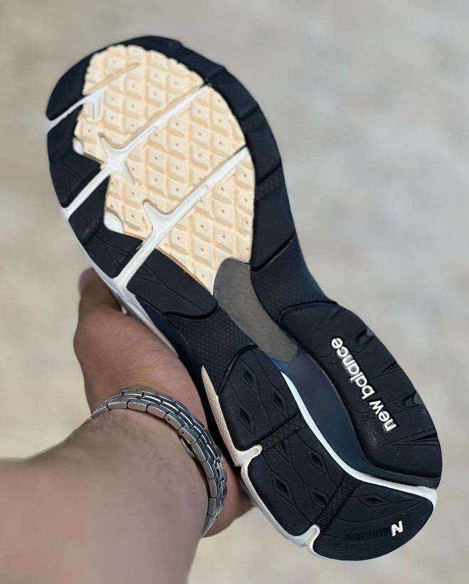 نیوبالانس990