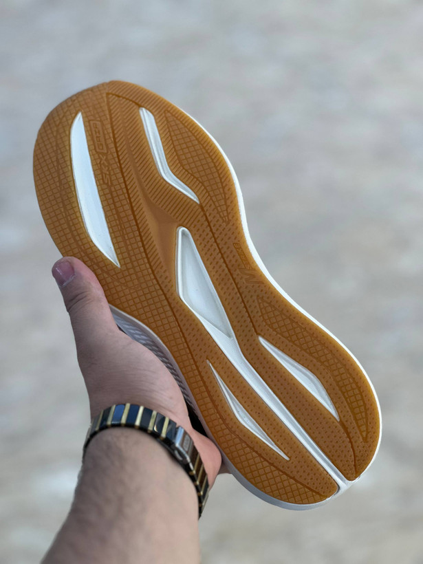 کتونی اسکیچرز اسکیایکس (SKX)